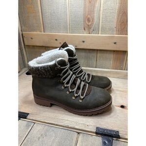 Massini mackenzie women's US8 lace up chunky heel green brown ankle boots